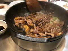 -胡须佬鸡煲四季火锅店(石厦西村直营店)
