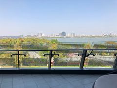 -上海滴水湖皇冠假日酒店