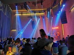 -TZ House音乐现场(来福士中心店)