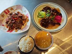 -刘淑芬·活鱼铁锅炖(北京首店)