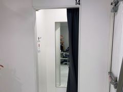 -优衣库(上海正大广场店)