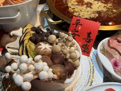 -小天鹅火锅·一线江景洪鼎旗舰店(洪崖洞店)