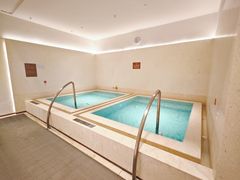 -深圳国际会展中心希尔顿酒店(前海华发冰雪世界店)