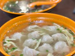 鲜肉小馄饨-大龙汤包