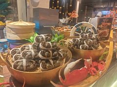 -广州万富希尔顿酒店·感趣自助餐厅·金秋蟹宴生蚝海鲜刺身