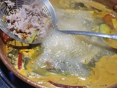 -洱火云南酸菜牛肉火锅(石景山当代商城店)