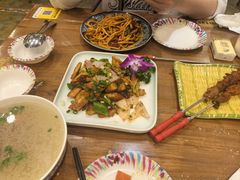 -清真·玛丽亚新疆菜主题餐厅(浙江中路店)