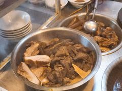 -松树干拌面店