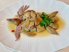 当归香露石燕鸽-广州富力丽思卡尔顿酒店·丽轩·粤菜