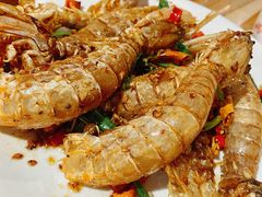 -三亚火车头万人海鲜广场