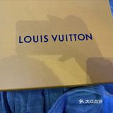 哈哈哈哈买到lv的邮差了