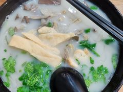 -鸭小妹鸭血粉丝(老门东店)