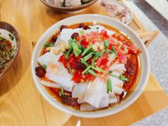 贵州毛辣果米皮-黔二妞地摊火锅(龙华清湖店)