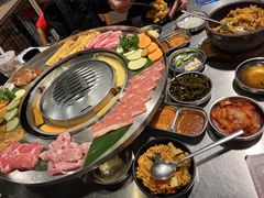 -哈哈碳都·牛肋条无限自助烤肉(台江万达店)