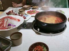 -贵府酸汤牛肉火锅·贵州老字号(飞山街店)
