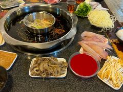 -邓莽子老火锅(中兴路总店)