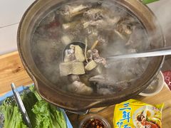 -威邵鸡煲(西华路总店)