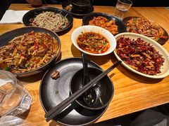 -十三式重庆江湖菜(金茂览秀城店)