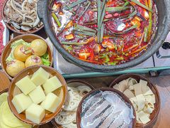 -黔有有贵州酸汤夺夺粉火锅(五味十字店)