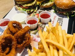 -The Habit Burger Grill 哈比特汉堡(复兴soho店)