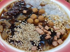 -爆炸头阿姨小四川正宗川味小吃(无任何分店)