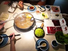-左庭右院鲜牛肉火锅(浦江欢乐颂店)