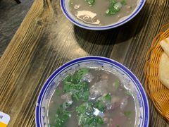 -生活本该如此北京小馆(周庄嘉园店)