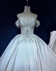 -MISS MIA 婚纱品牌馆