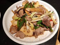 -老头儿油爆虾·知味杭州(爱琴海购物中心)