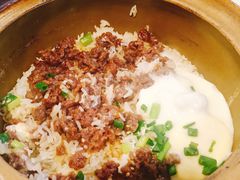 窝蛋牛肉煲仔饭-红星光发煲仔饭(大石街店)