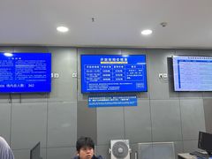 -包玉刚游泳场(黄龙恒励大厦店)