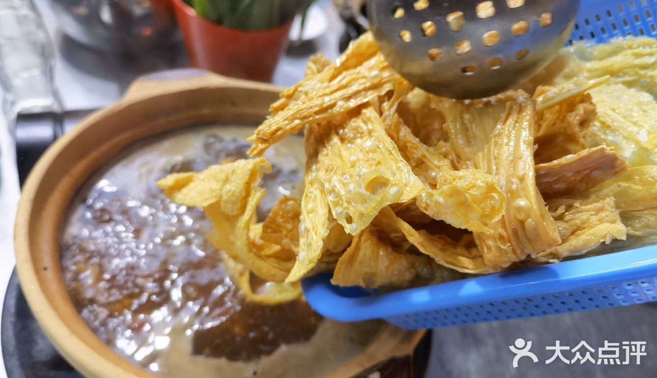 小巷子里的惊喜鸭煲[调皮]利苏