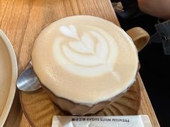 -Common Table · Brunch & Coffee