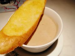 培根腿蓉粟米浓汤配奶香片-半秋山西餐厅(巴南万达广场店)