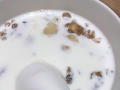 鲜奶桃胶莲子-彬媽糖水(万象天地店)