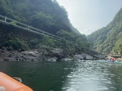 -安吉龙王山峡谷漂流