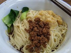 -东三里屯豌杂面