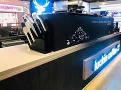 -luckincoffee瑞幸咖啡(香港名店街店)