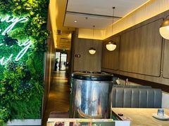 -必胜客(尹山湖歌林公园店)