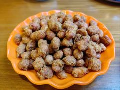 手工鱼皮花生-邱金小炒·30 年盐帮江湖菜(自贡店)