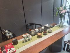 -红鼎豆捞·非遗鲍皇汤火锅(宝丰路店)