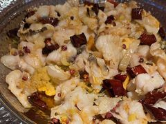 -小鱼小牛·鱼牛干锅·脆鱼火锅(世欧广场店)