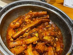 咸鱼茄子煲-胡桃里音乐酒馆(白云五号T5 MALL店)