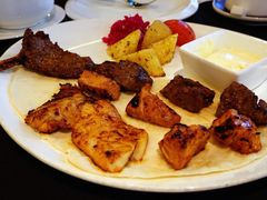 -Efes Turkish & Mediterranean Cuisine 艾菲斯餐厅(陆家嘴店)