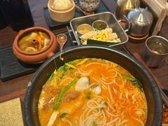 -银米·云南传统过桥米线(双廊黑金冠店)