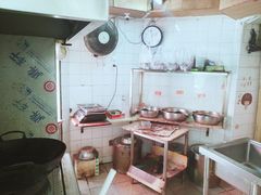 -梅记大块头爆鱼店(乍浦路店)