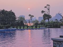 -上海滴水湖皇冠假日酒店