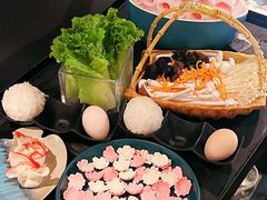 -无界釜·河豚鱼汤锅(红山动物园店)