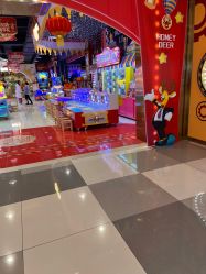 -哈尼鹿儿童乐园(长沙梅溪湖步步高店)