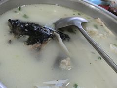 -雪湖煜辰鱼头老店(雪野湖店)